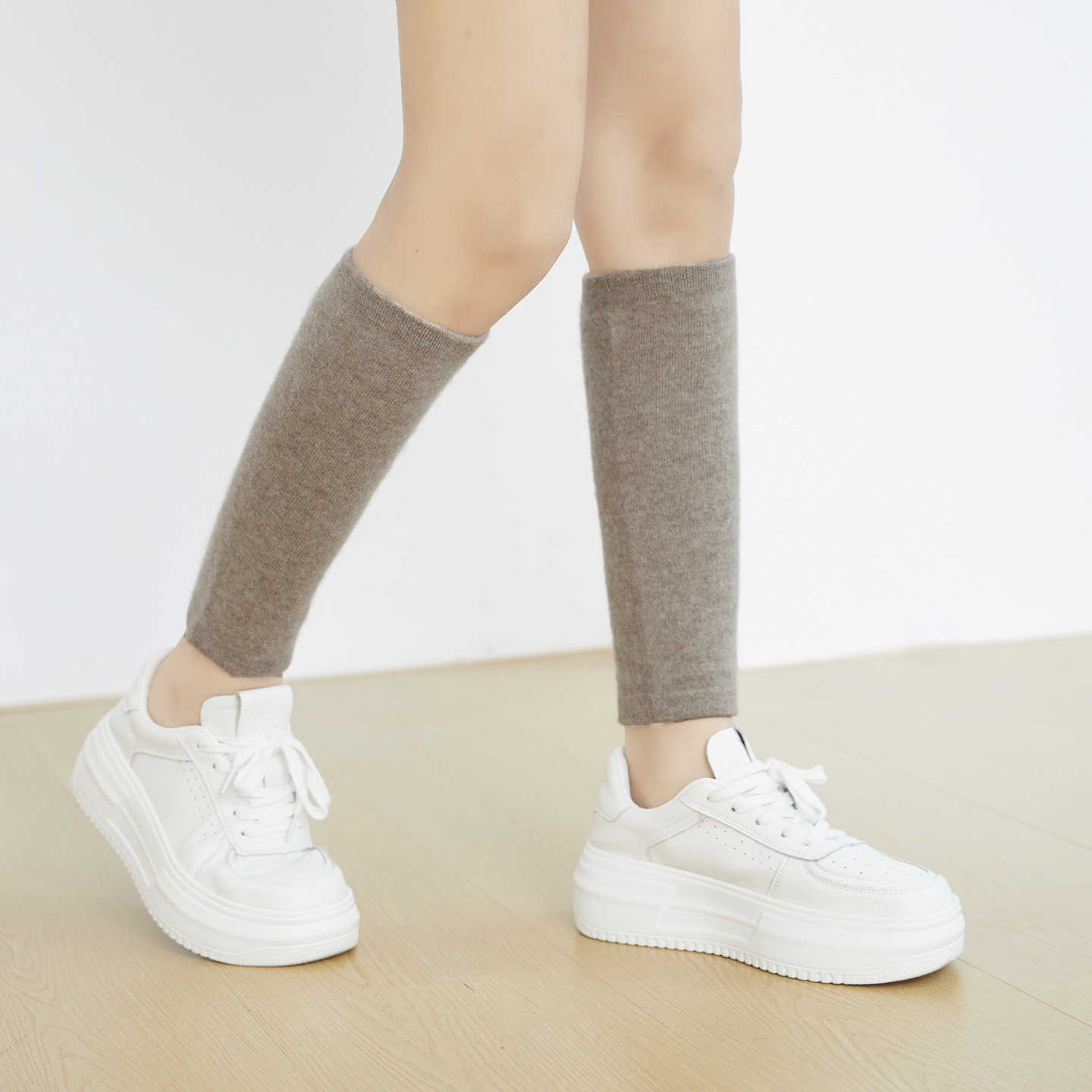 Bezszwowe ochraniacze na kolan – Knee Sleeve Pair recenzja i cena